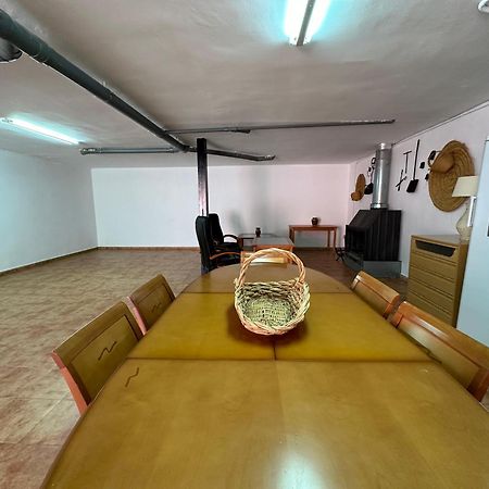 리나레스 Casa Grande De Tres Plantas Con Parking Gratis 빌라 외부 사진